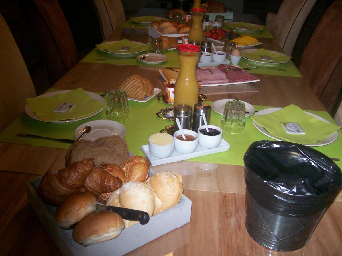 B&B Carpe Diem Maaseik Extérieur photo